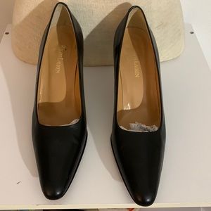 Ralph Lauren black heels shoes size 7.5B